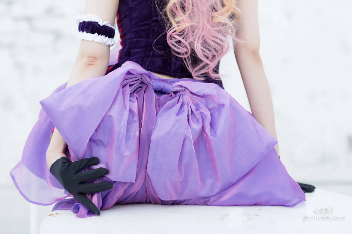 Aoi(葵) 《Macros(マクロス)》Sheryl Nome(シェリル·ノーム) [bit] 写真集59