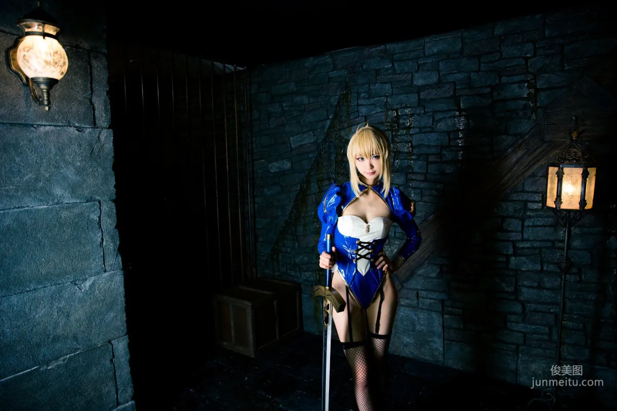 Mike(ミケ) 《Fate stay night》Saber [Mikehouse] 寫真集 2