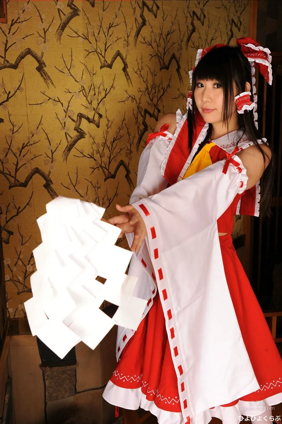 丹雫ひよ《東方Project》Hakurei Reimu [HiyoHiyo Club] 寫真集 3