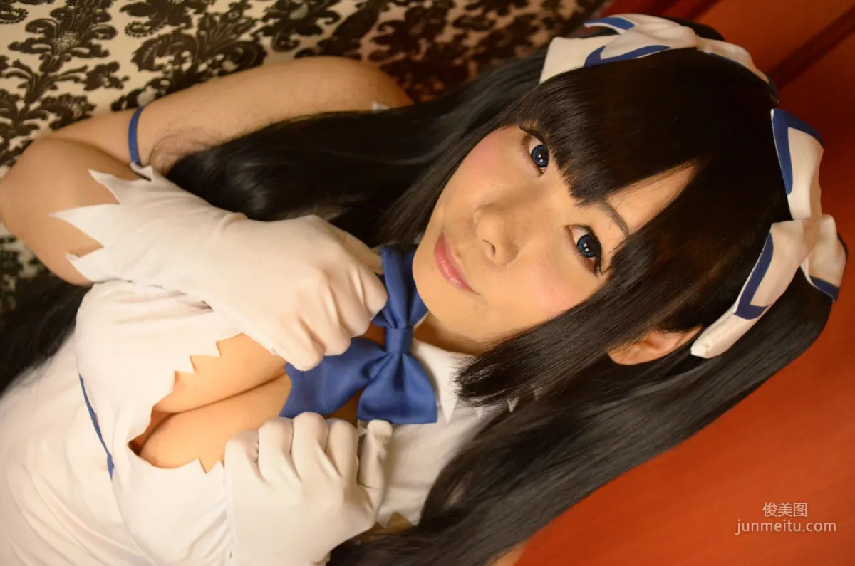 岡田ゆい《ダンジョンに出會いを求めるのは間違っているだろうか》Hestia [どてちん販売所] 寫真集 10