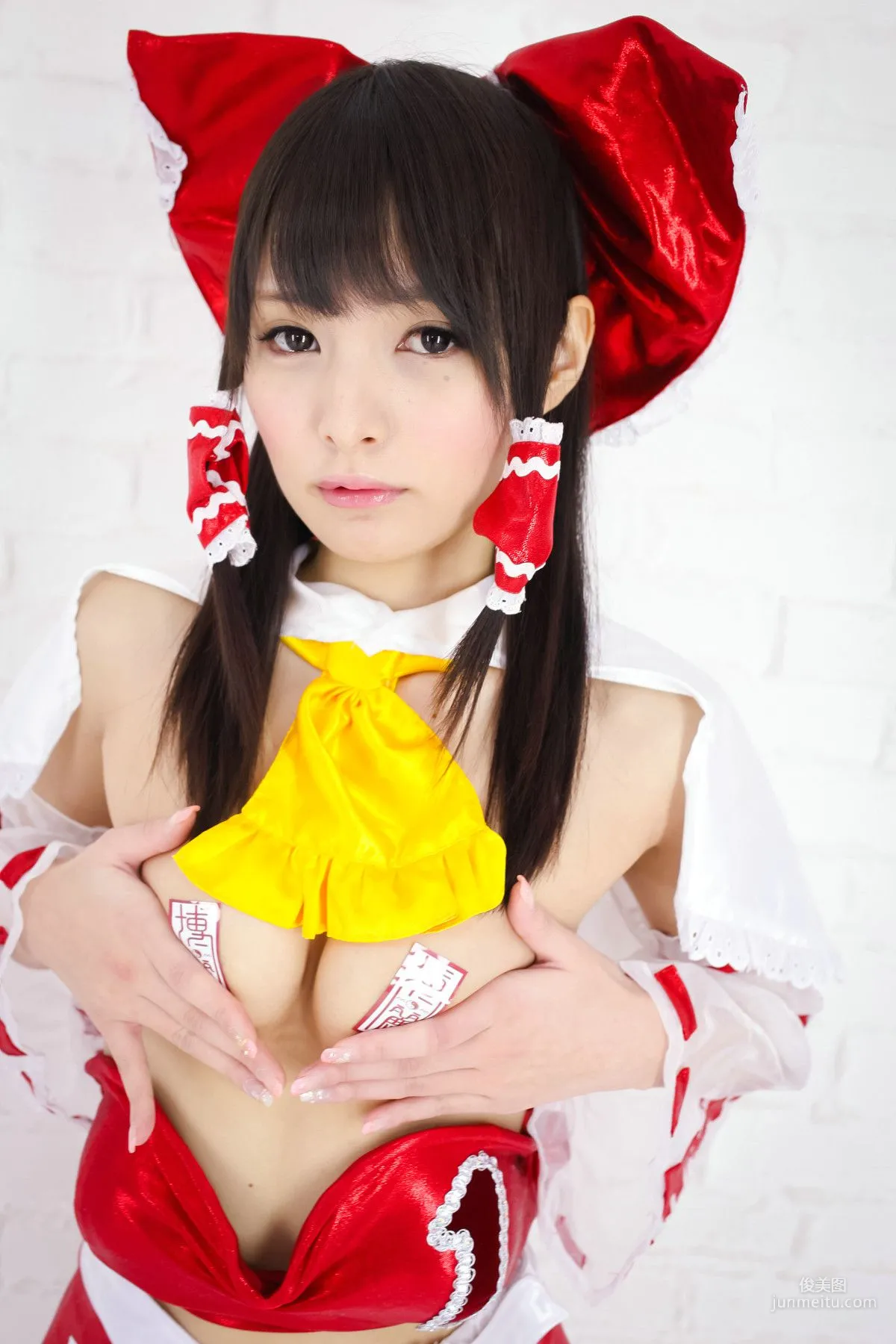 坂口みほの (桜めい) 《東方Project》博麗霊夢 [SEVEN DOLLS] 写真集23