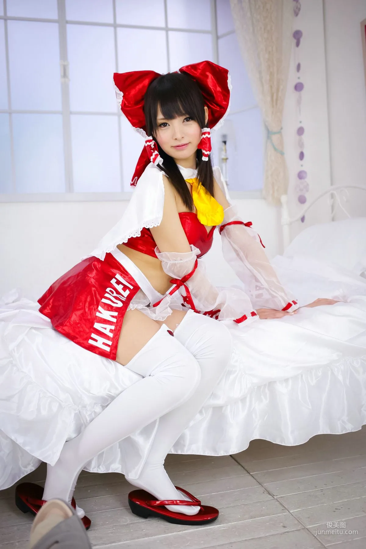 坂口みほの (桜めい) 《東方Project》博麗霊夢 [SEVEN DOLLS] 写真集6