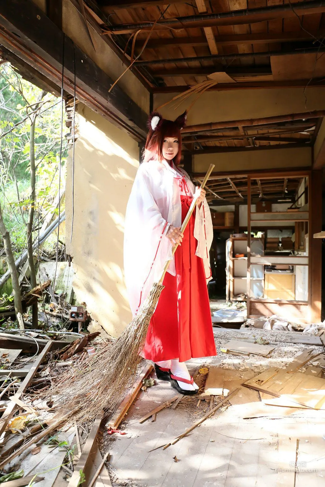 日暮りん [きつねっ狐倶楽部 2期生 Miko [日暮企畫] 寫真集 40