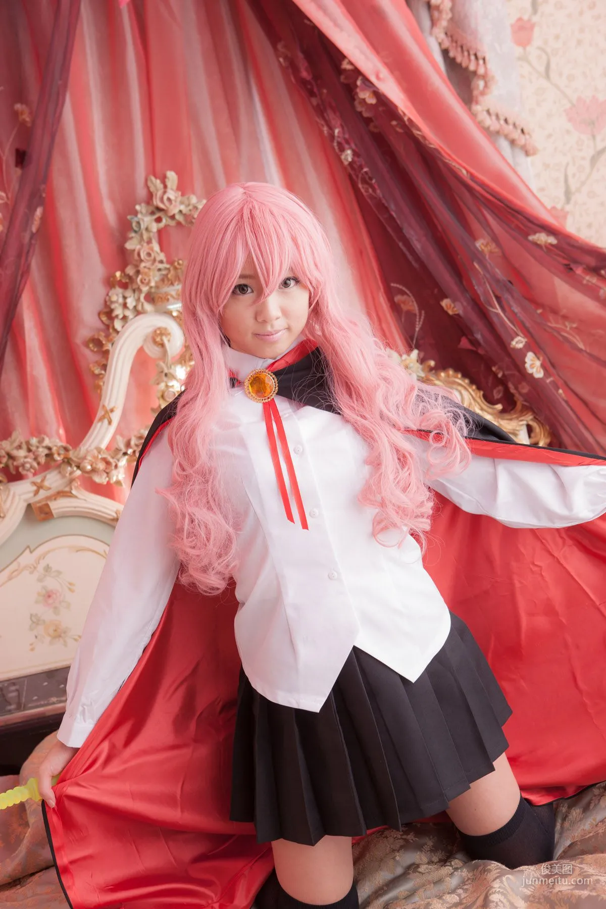 早乙女らぶ《ゼロの使い魔》Louise Francoise Le Blanc de La Valliere [@factory] 寫真集 7