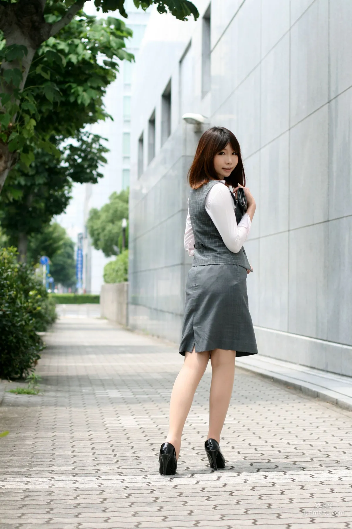 日暮りん(日暮玲) Office Lady [日暮企画] 写真集1