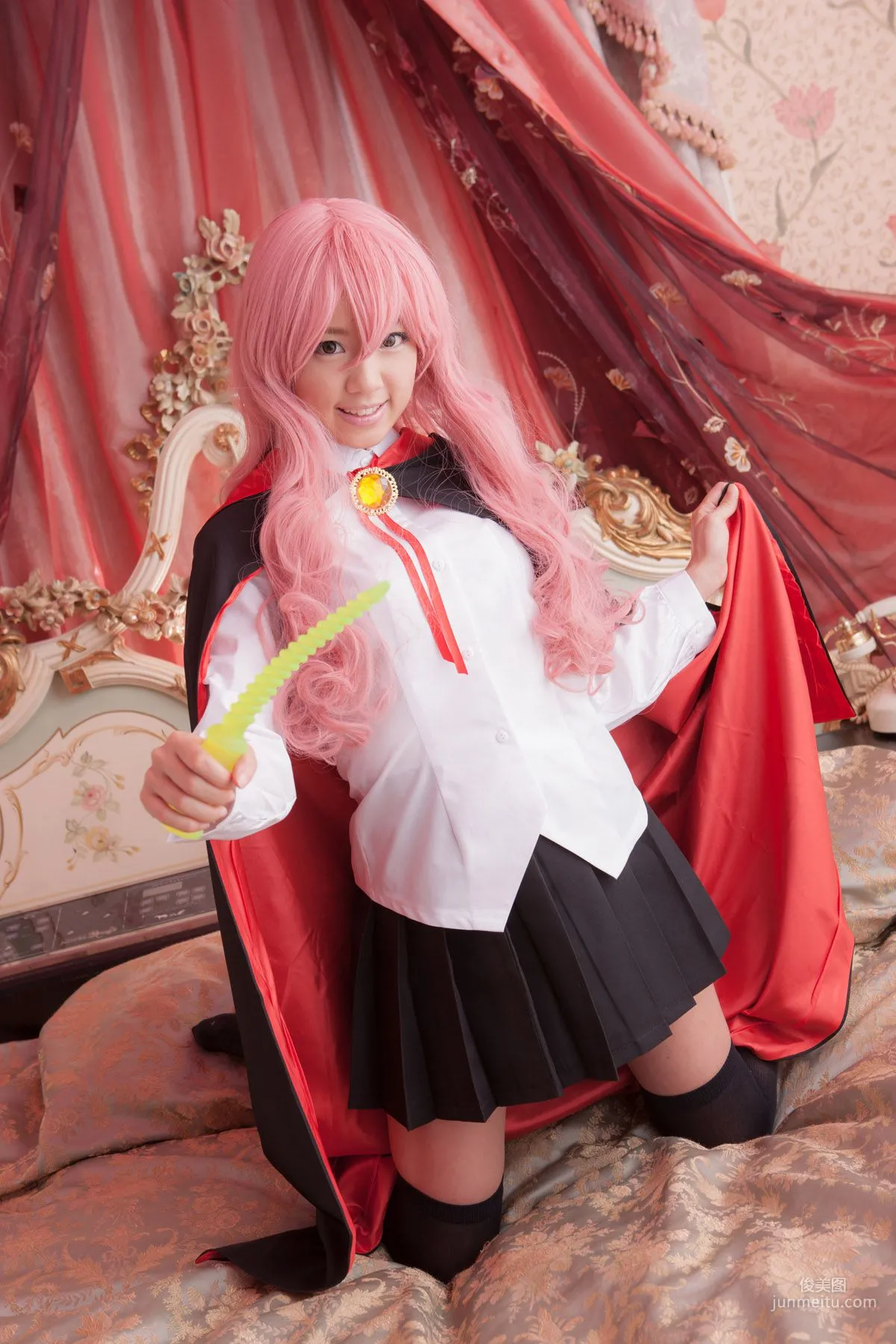 早乙女らぶ《ゼロの使い魔》Louise Francoise Le Blanc de La Valliere [@factory] 寫真集 9