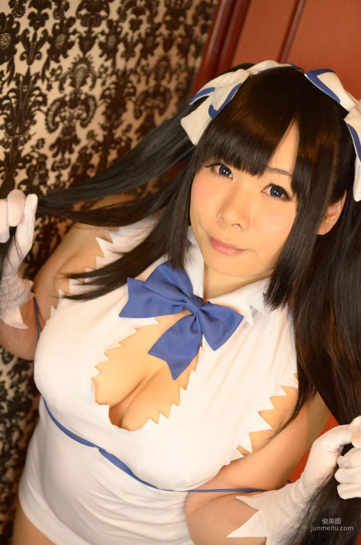 岡田ゆい《ダンジョンに出會いを求めるのは間違っているだろうか》Hestia [どてちん販売所] 寫真集 7