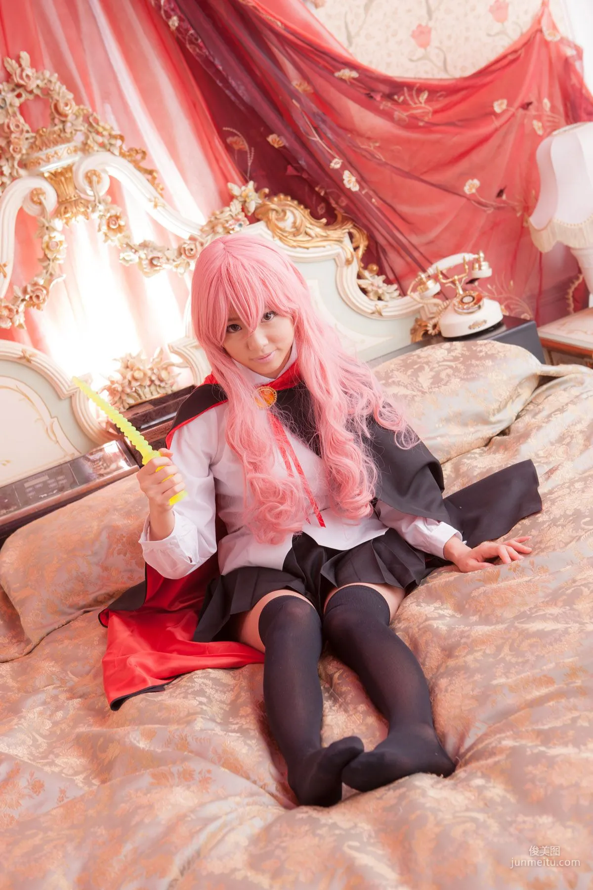 早乙女らぶ《ゼロの使い魔》Louise Francoise Le Blanc de La Valliere [@factory] 寫真集 2