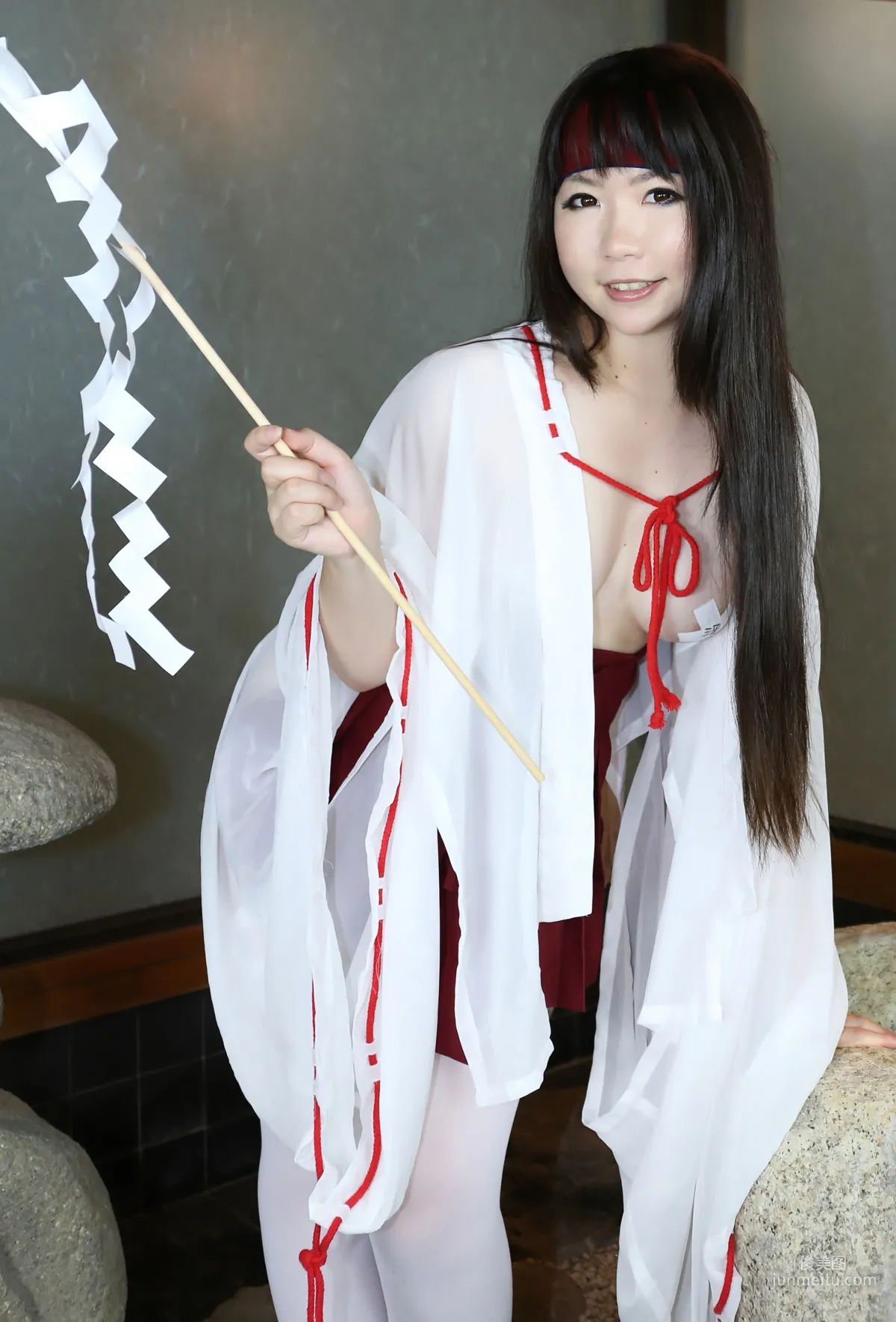 日暮りん(日暮玲) 巫女 [日暮企画] 写真集5