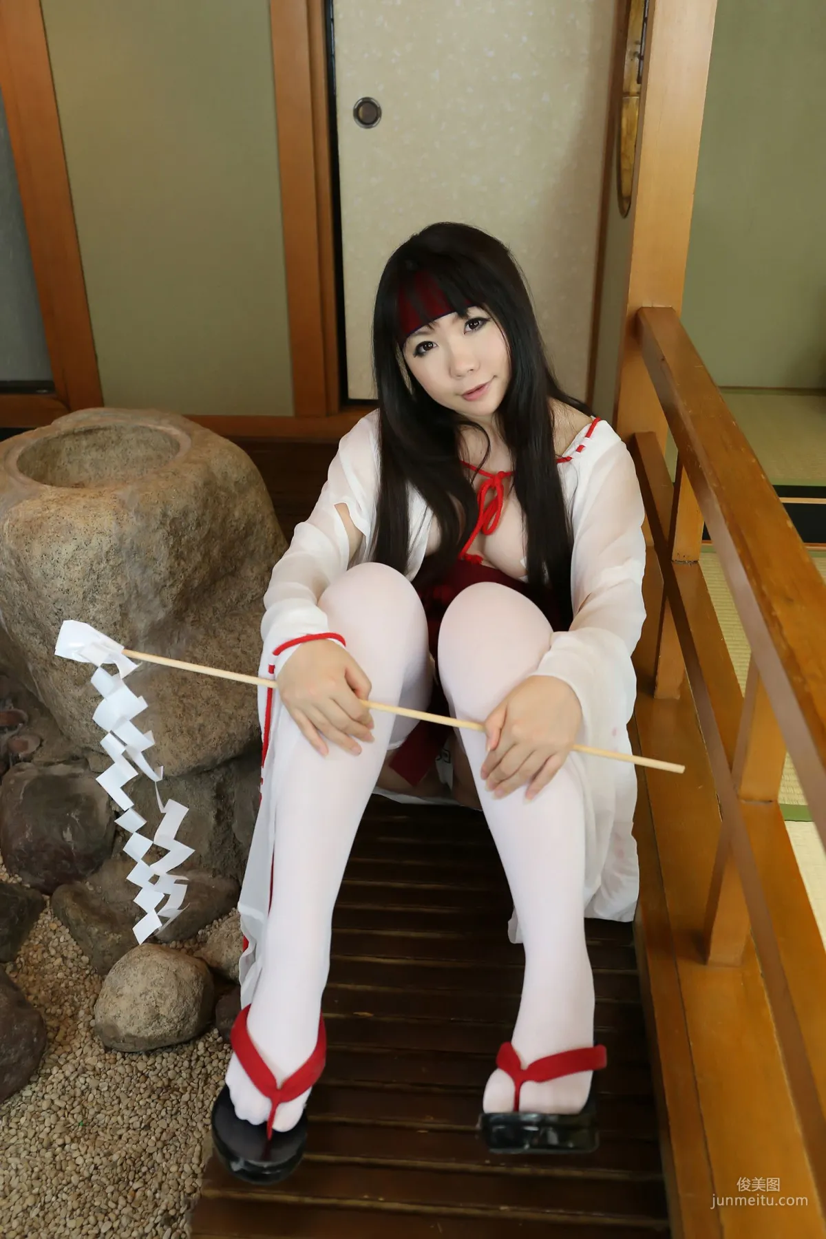 日暮りん(日暮玲) 巫女 [日暮企画] 写真集15