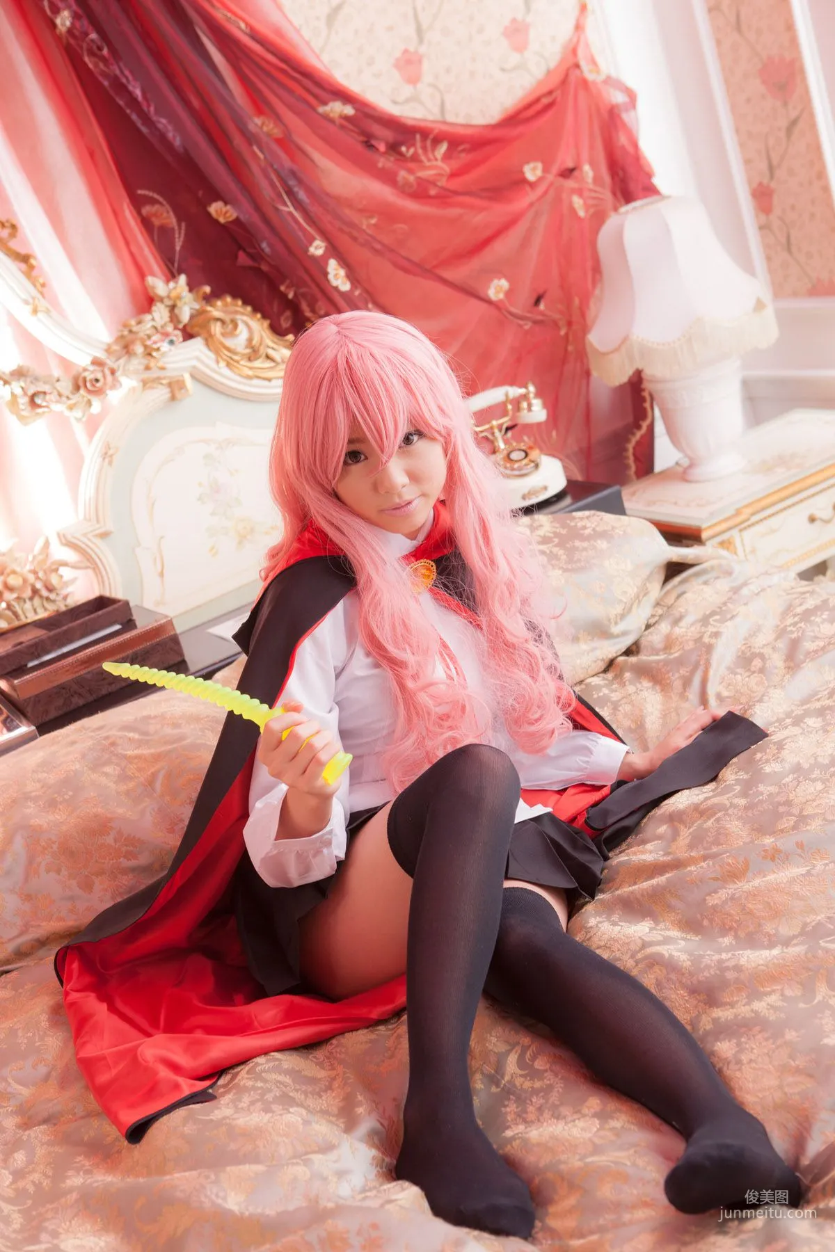 早乙女らぶ《ゼロの使い魔》Louise Francoise Le Blanc de La Valliere [@factory] 寫真集 3
