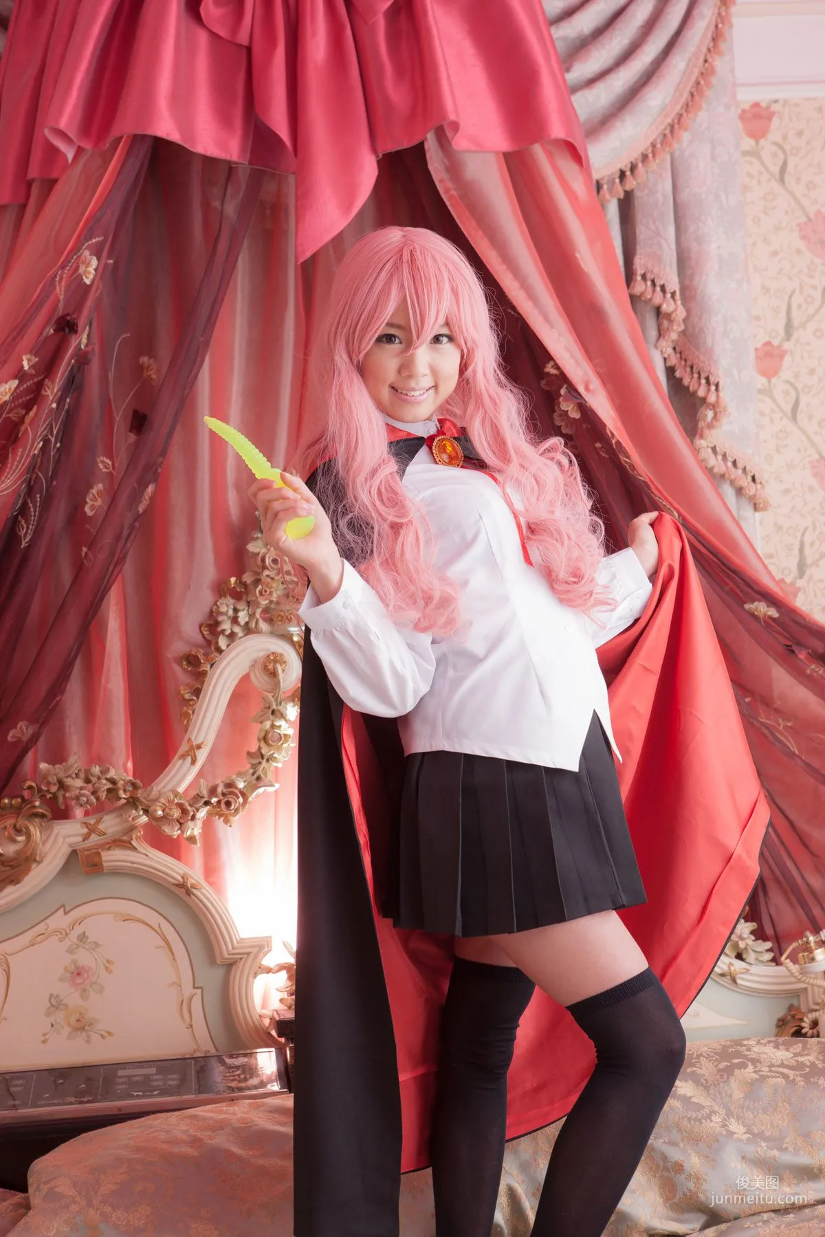 早乙女らぶ《ゼロの使い魔》Louise Francoise Le Blanc de La Valliere [@factory] 寫真集 31