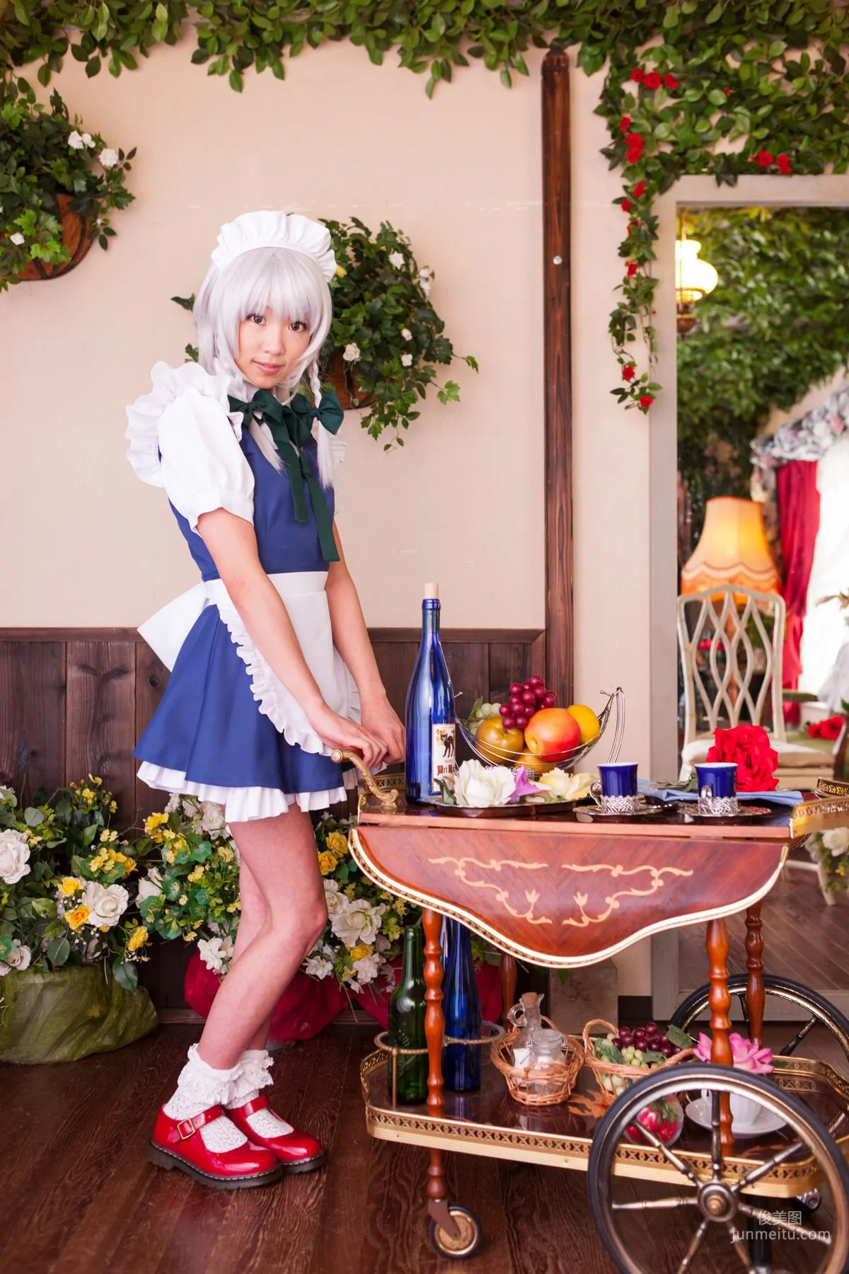 早乙女らぶ 《東方Project》Izayoi Sakuya 写真集1