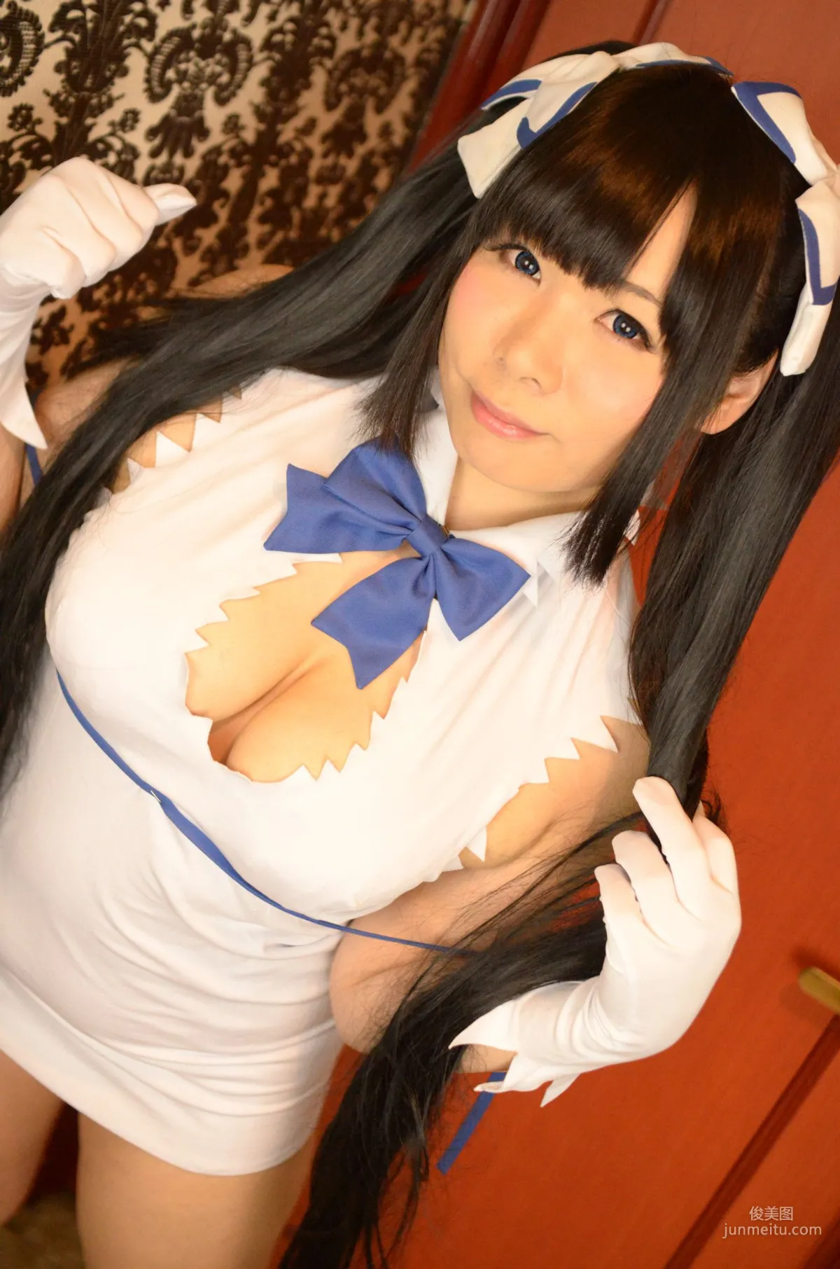 岡田ゆい《ダンジョンに出會いを求めるのは間違っているだろうか》Hestia [どてちん販売所] 寫真集 3