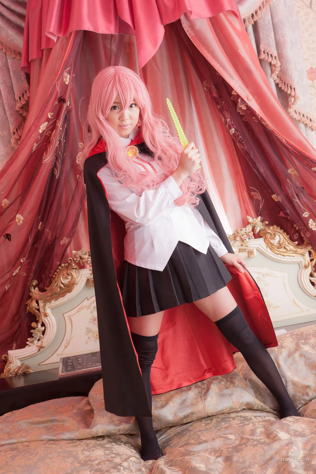 早乙女らぶ《ゼロの使い魔》Louise Francoise Le Blanc de La Valliere [@factory] 寫真集 13