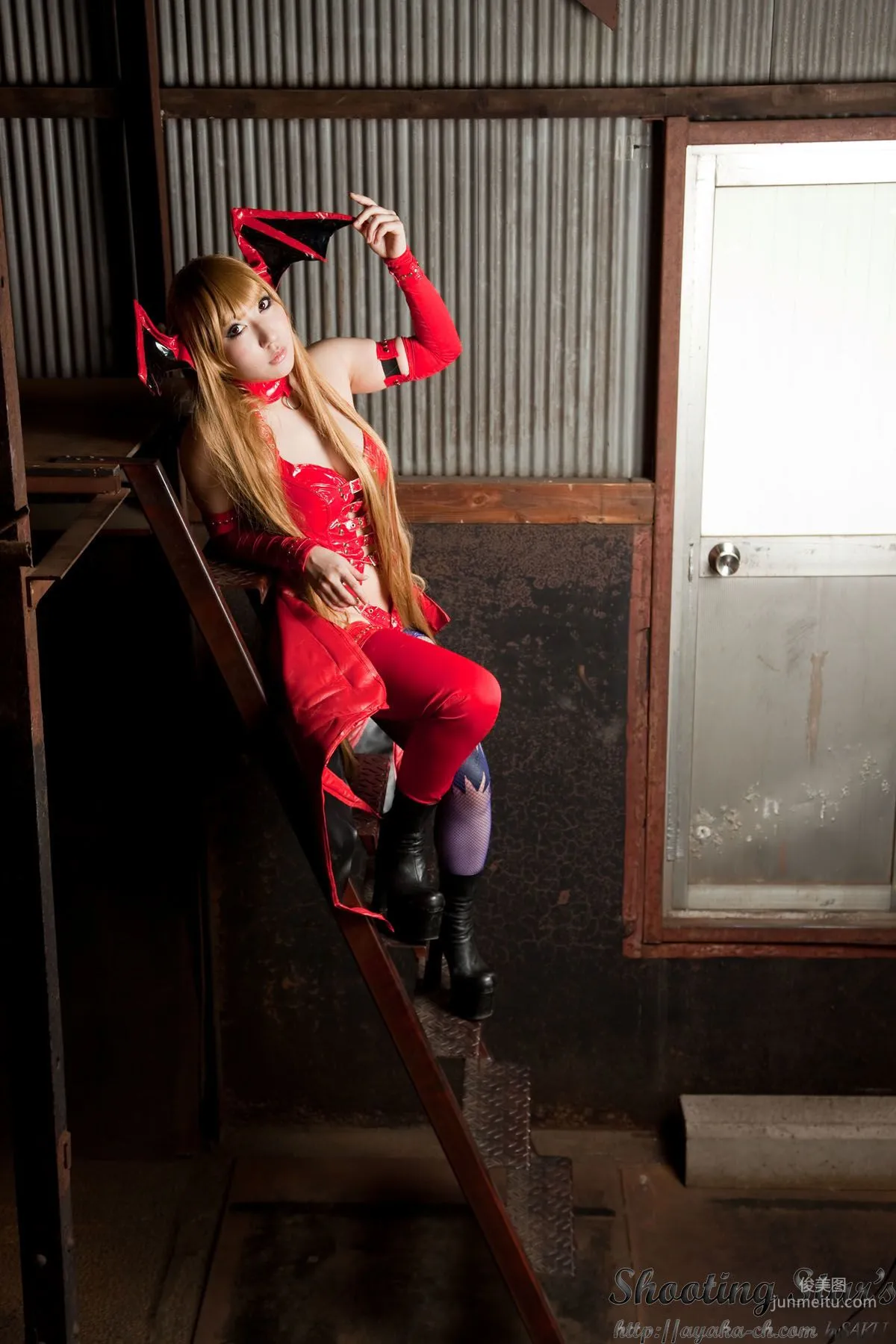 绫香 (サク Saku Ayaka) 《Vampire》Morrigan Aensland [Shooting Star's] 寫真集 104