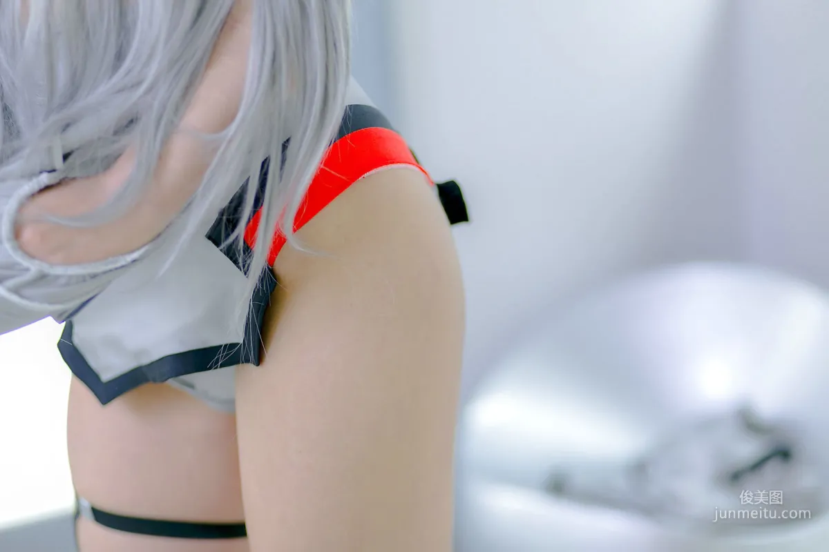 円ちゃみ 《Infinite Stratos》Laura Bodewig [sophillia] 寫真集 40