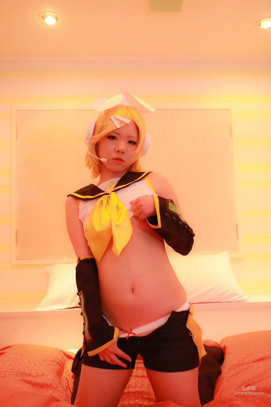 田中まな《VOCALOID》鏡音リン [Cosplay Channel] 寫真集 28