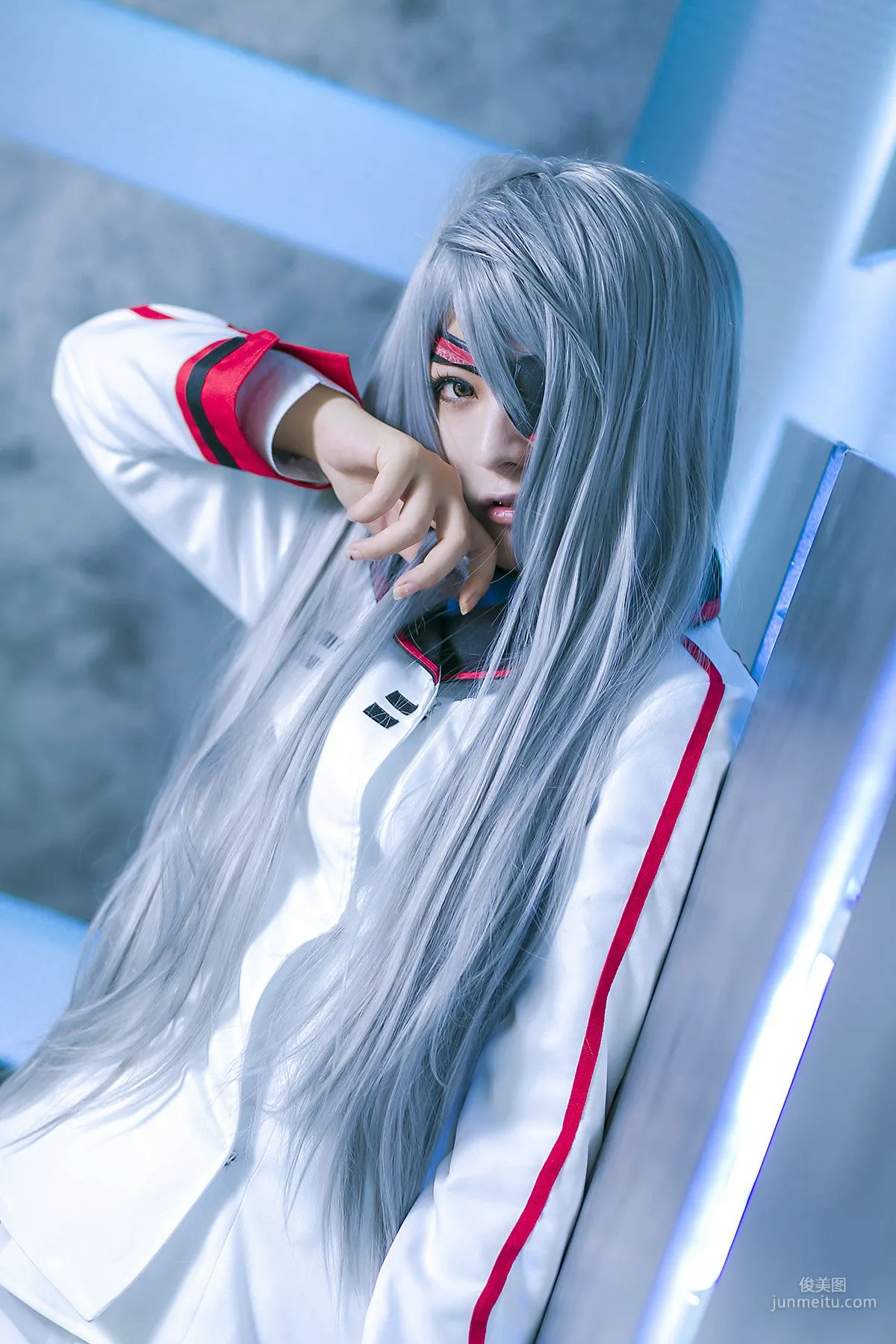 円ちゃみ 《Infinite Stratos》Laura Bodewig [sophillia] 寫真集 14