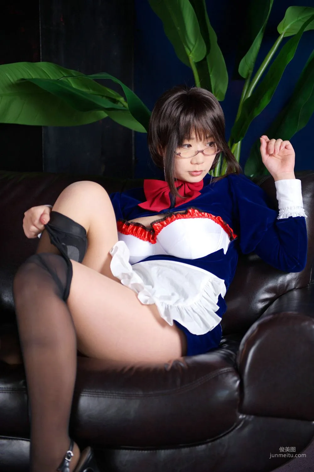 チョコボール向囲 《Unknown Character女仆眼鏡娘》 寫真集 73