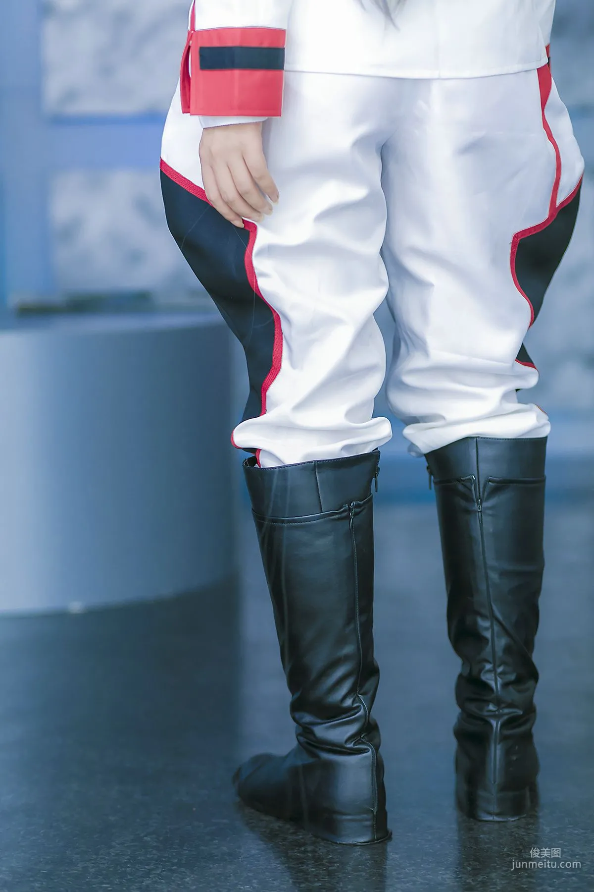 円ちゃみ 《Infinite Stratos》Laura Bodewig [sophillia] 寫真集 5
