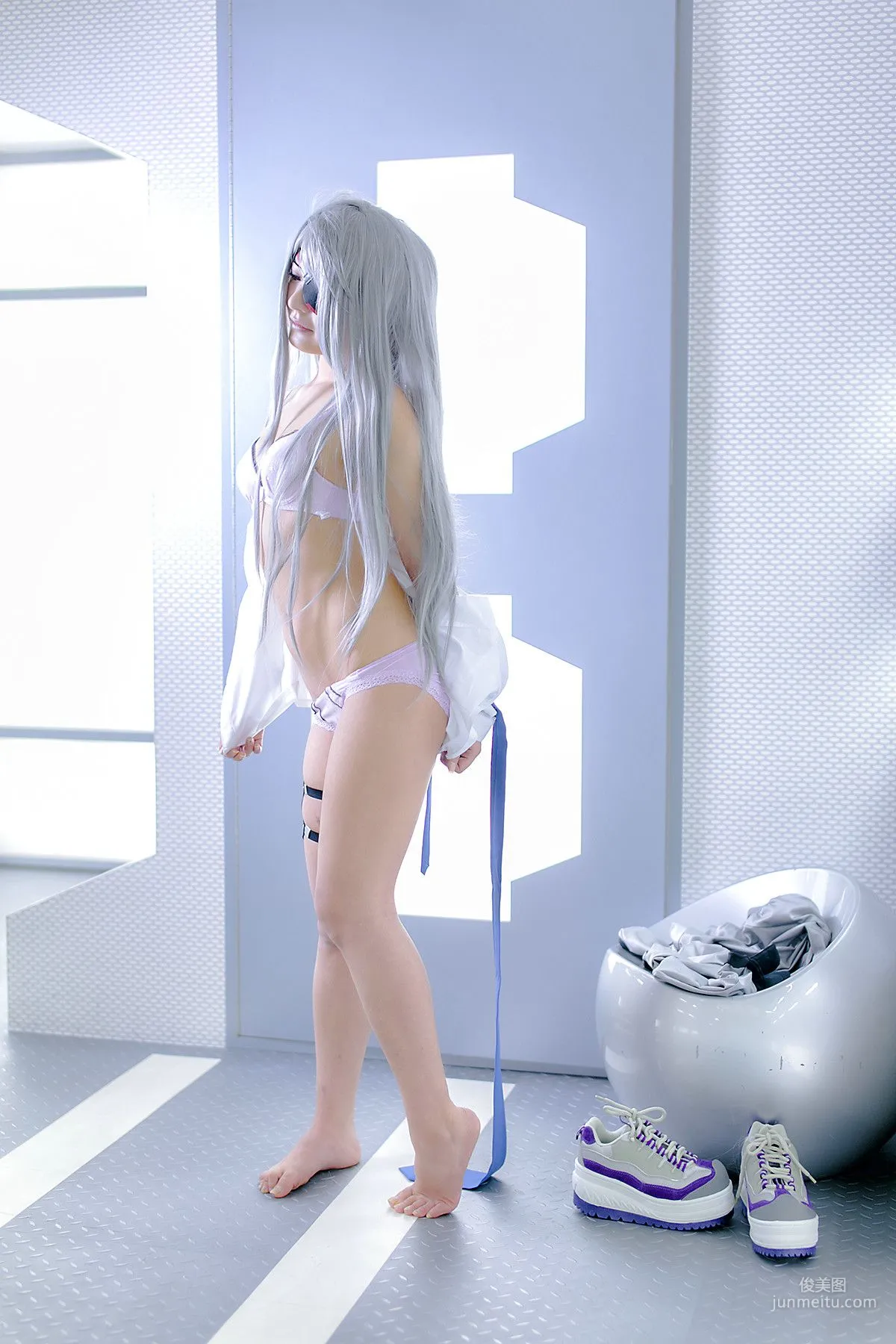 円ちゃみ 《Infinite Stratos》Laura Bodewig [sophillia] 寫真集 30
