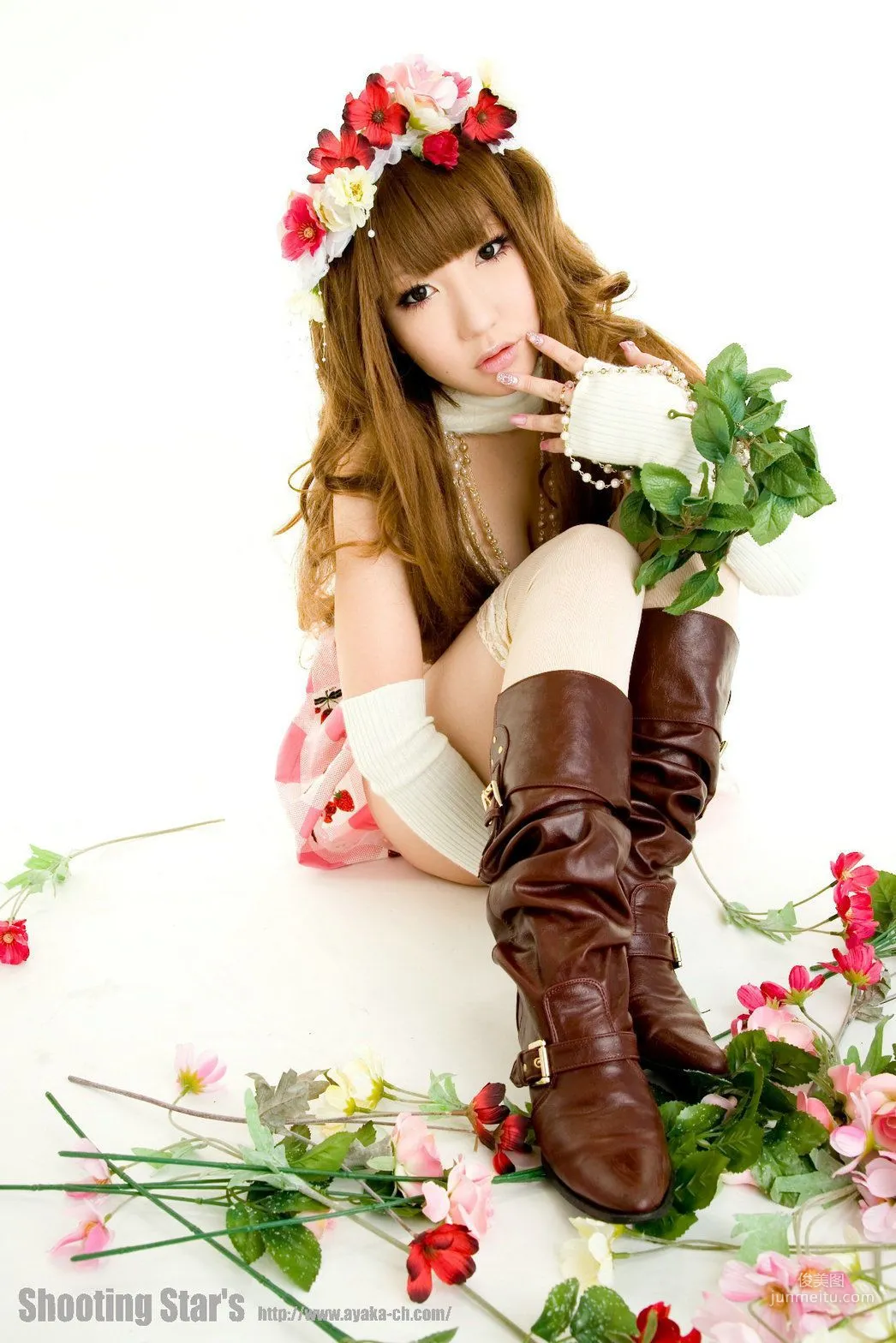 绫香 (Sakuサク) [Hana-Ori] Gothic Lolita 寫真集 78