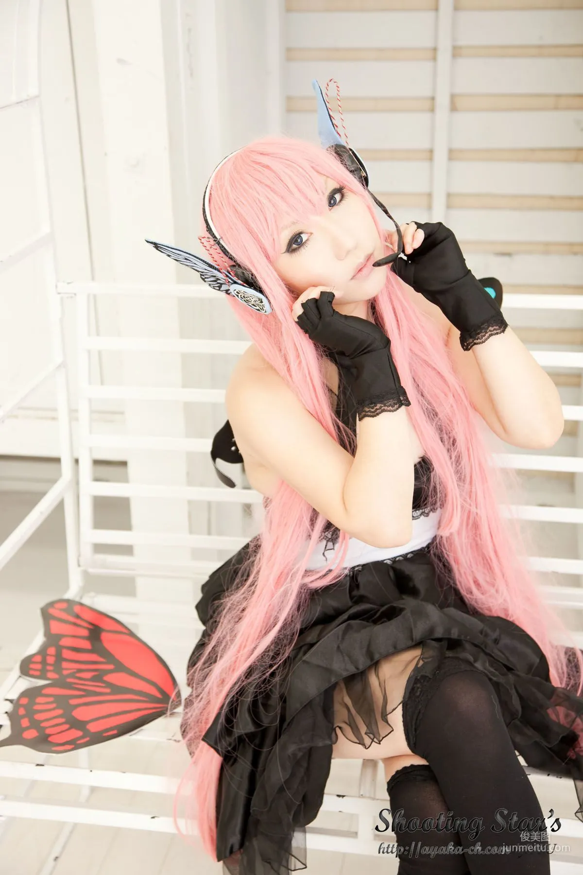 绫香 (Sakuサク) 《VOCALOID》 Megurine Luka [Shooting Star's] 寫真集 68