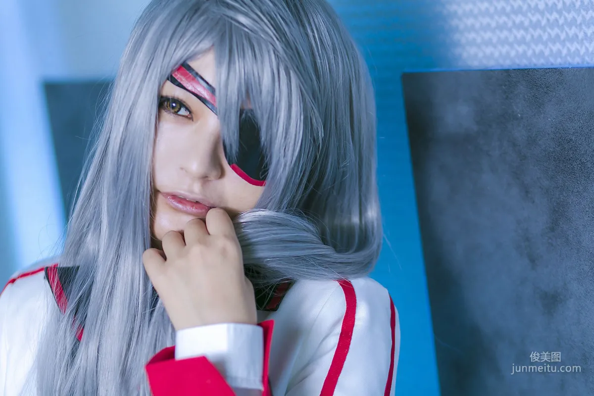 円ちゃみ 《Infinite Stratos》Laura Bodewig [sophillia] 寫真集 26