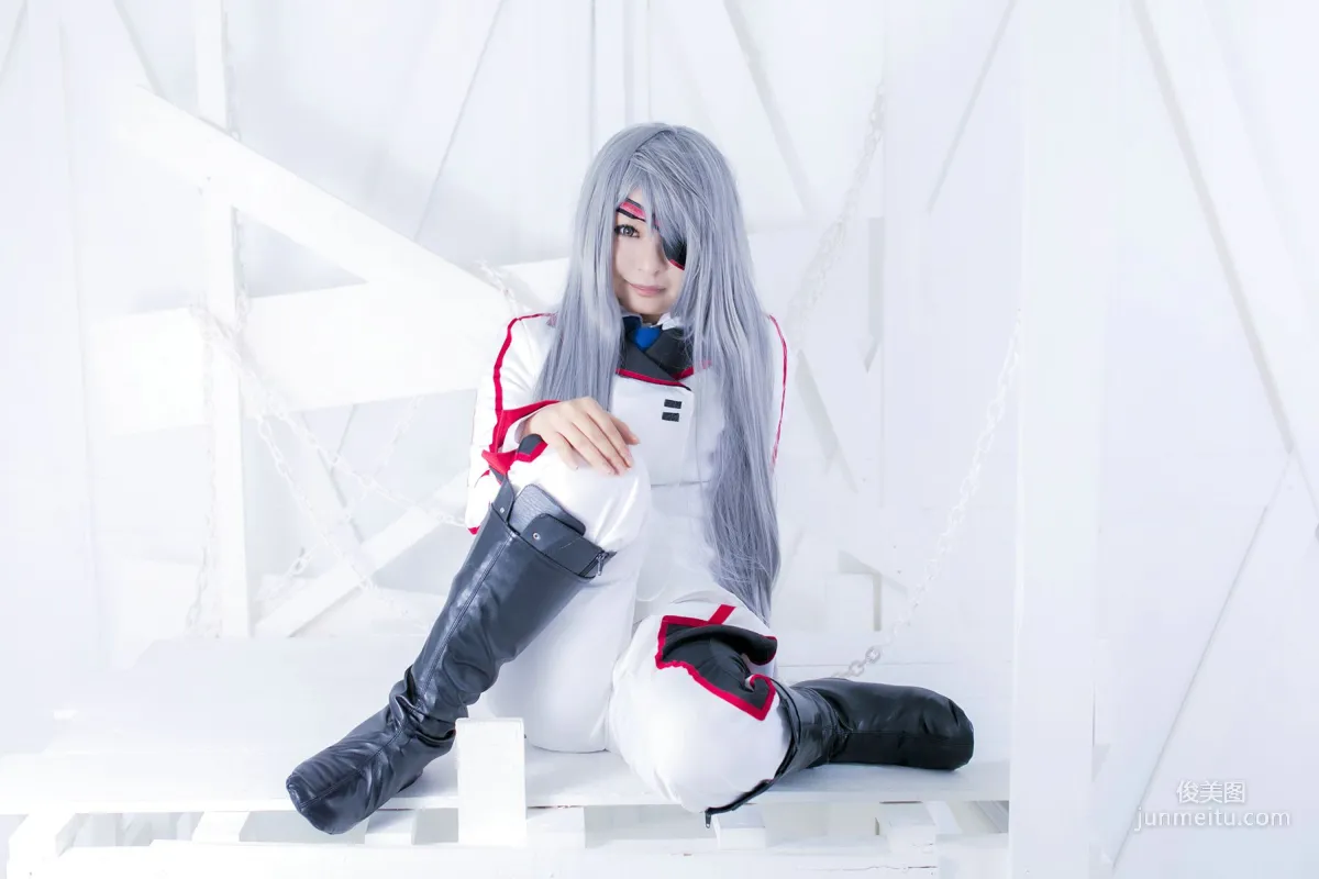 円ちゃみ 《Infinite Stratos》Laura Bodewig [sophillia] 寫真集 79