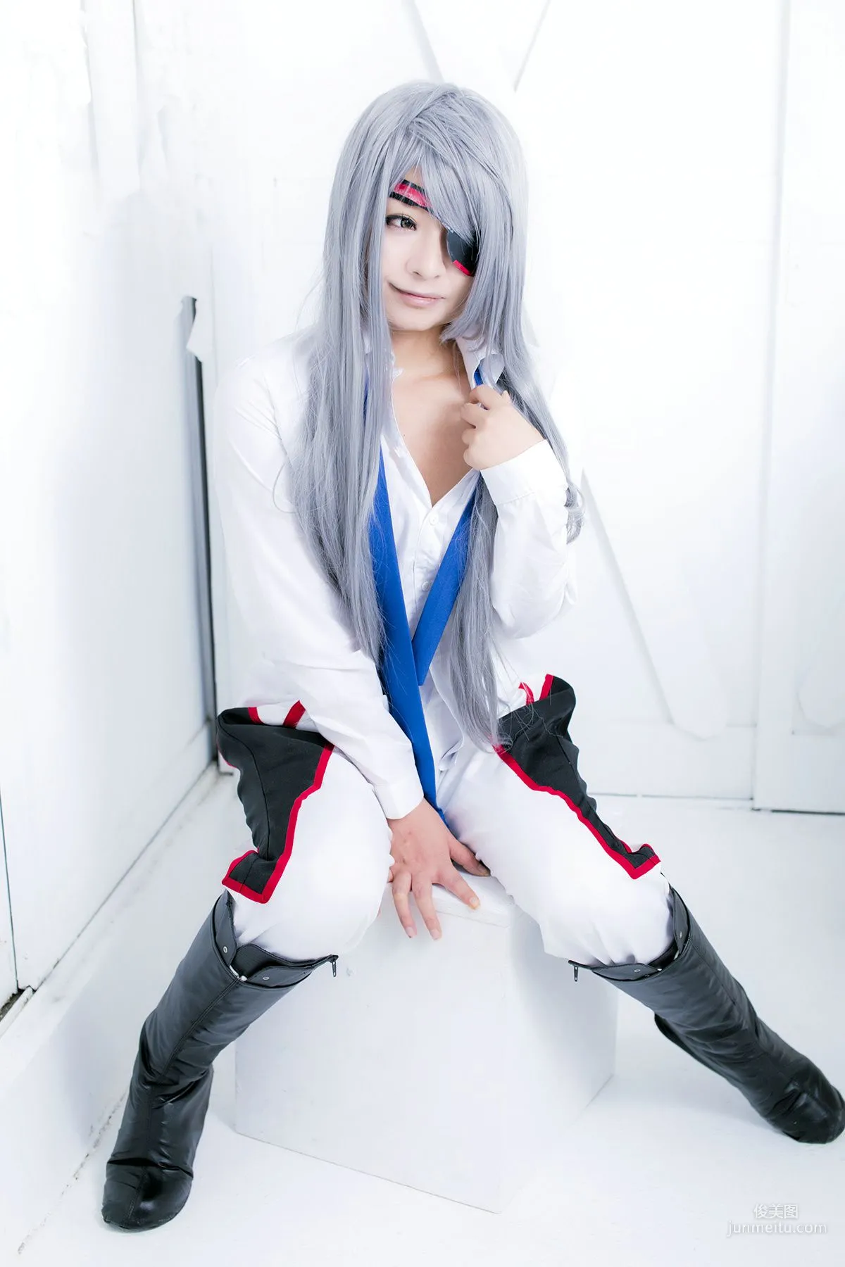 円ちゃみ 《Infinite Stratos》Laura Bodewig [sophillia] 寫真集 68