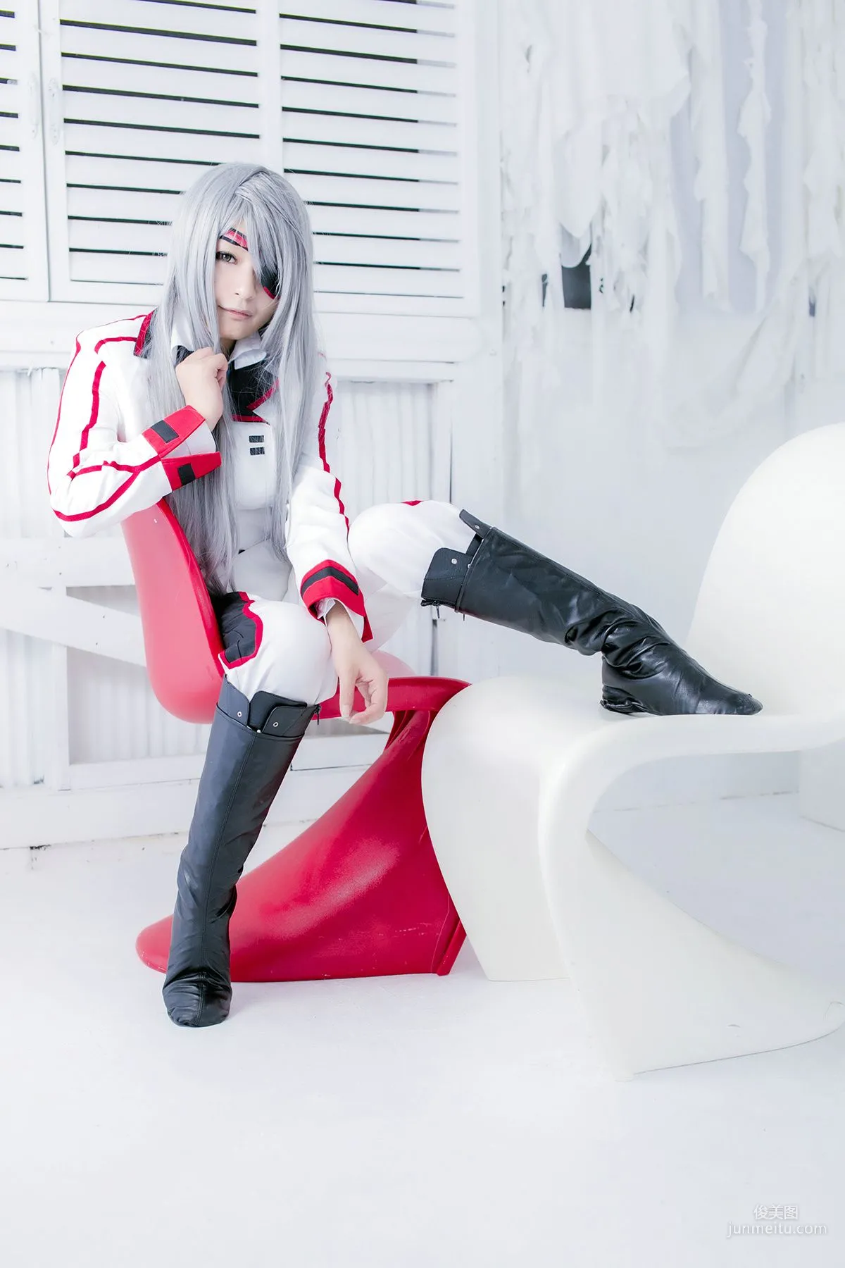 円ちゃみ 《Infinite Stratos》Laura Bodewig [sophillia] 寫真集 65
