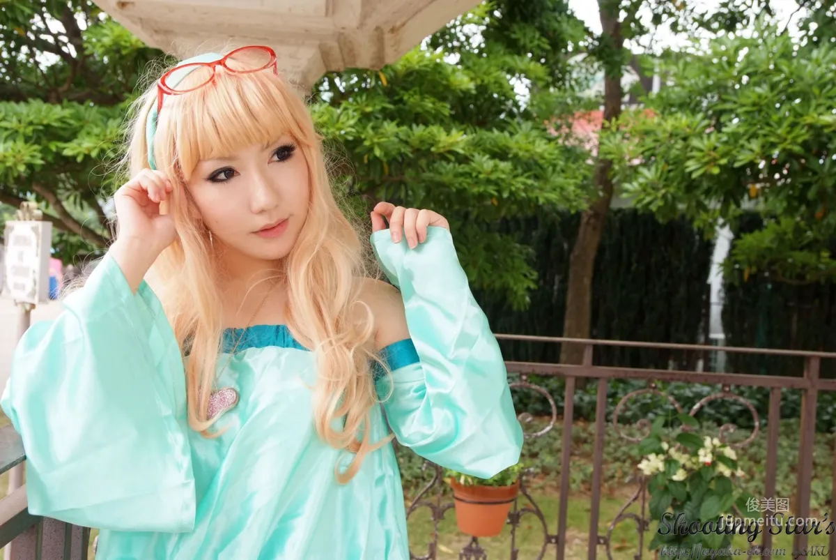サク (绫香) 《Macros》Sheryl Nome [Shooting Star's] 寫真集 76