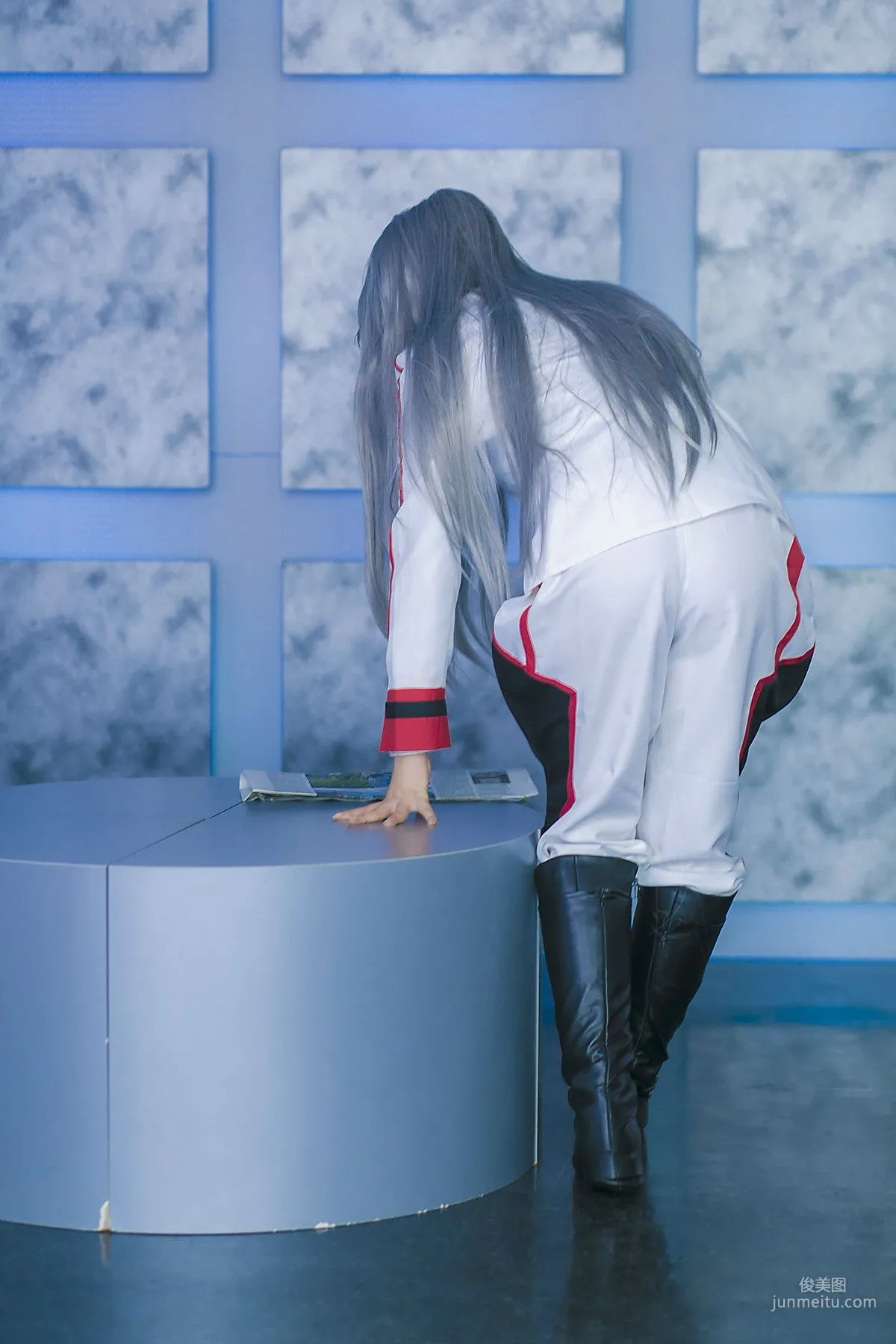 円ちゃみ 《Infinite Stratos》Laura Bodewig [sophillia] 寫真集 7