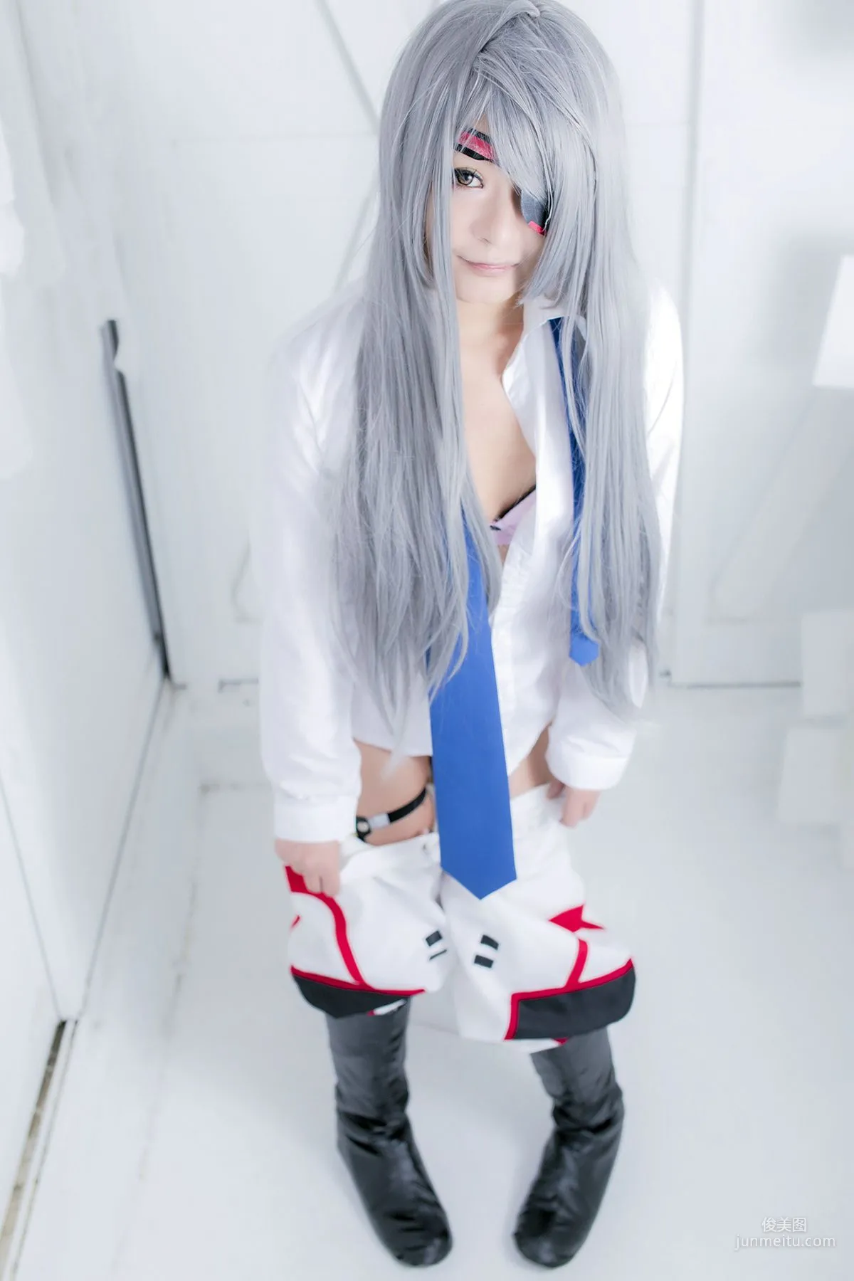 円ちゃみ 《Infinite Stratos》Laura Bodewig [sophillia] 寫真集 71