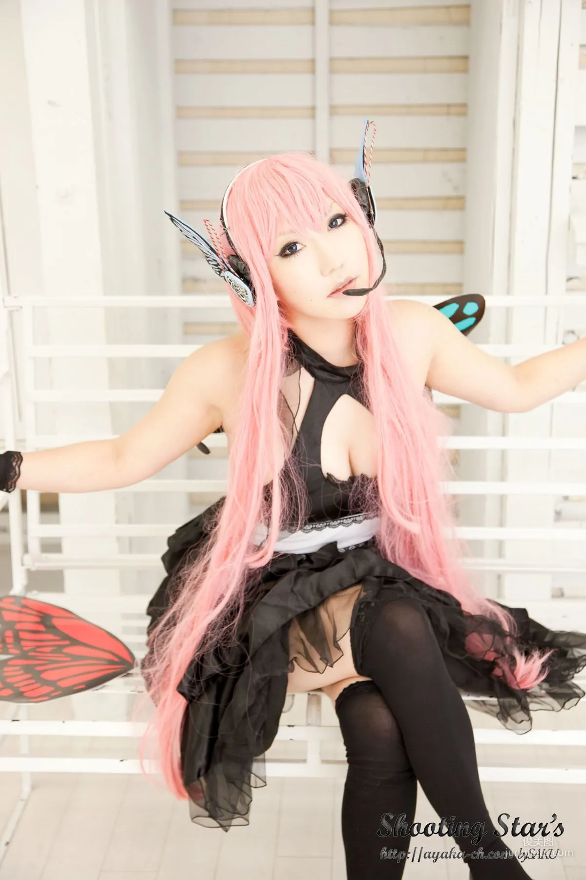 绫香 (Sakuサク) 《VOCALOID》 Megurine Luka [Shooting Star's] 寫真集 66