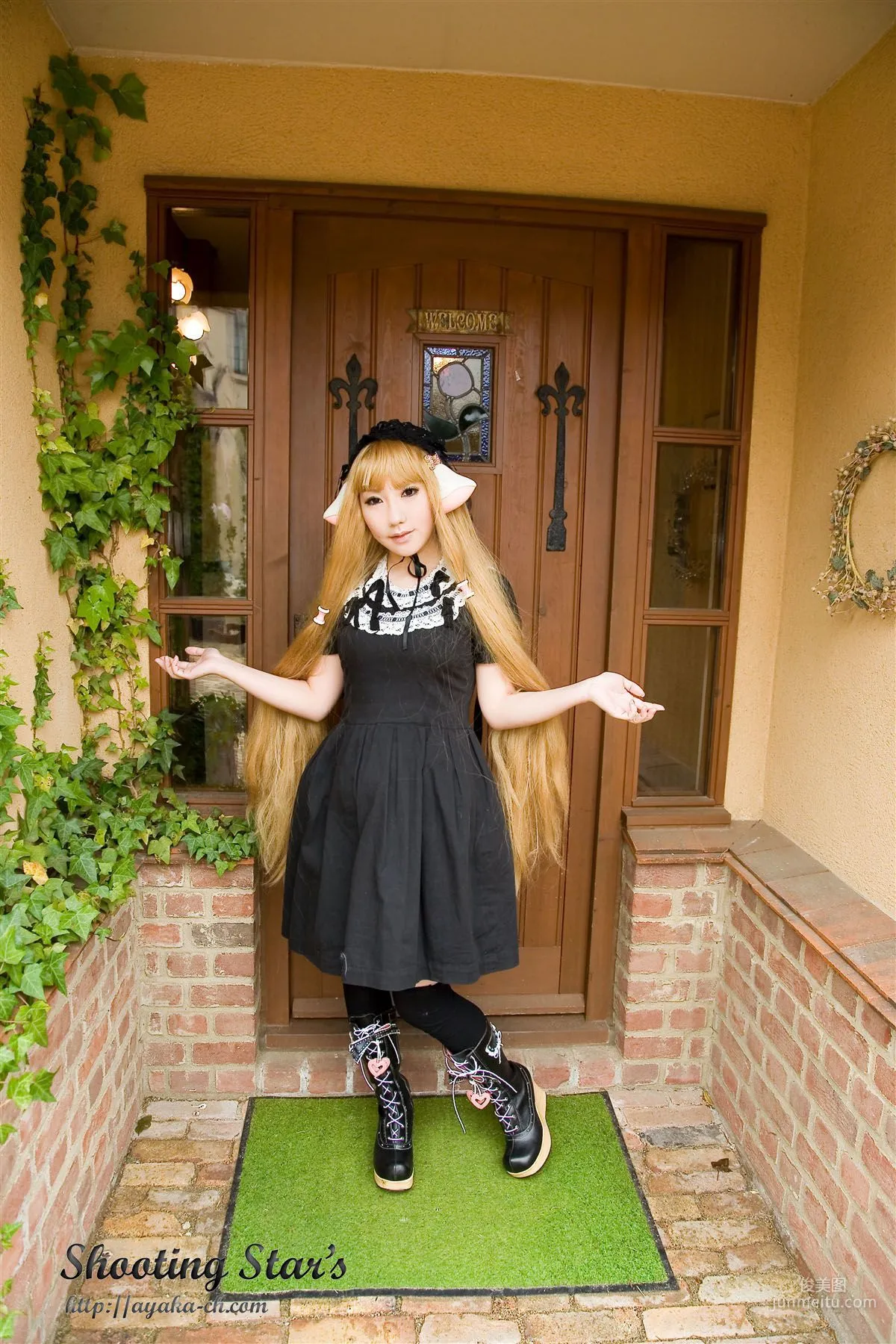 绫香 (Saku サク) 《Chobits》Chii+Freya [Shooting Star's] 寫真集 16