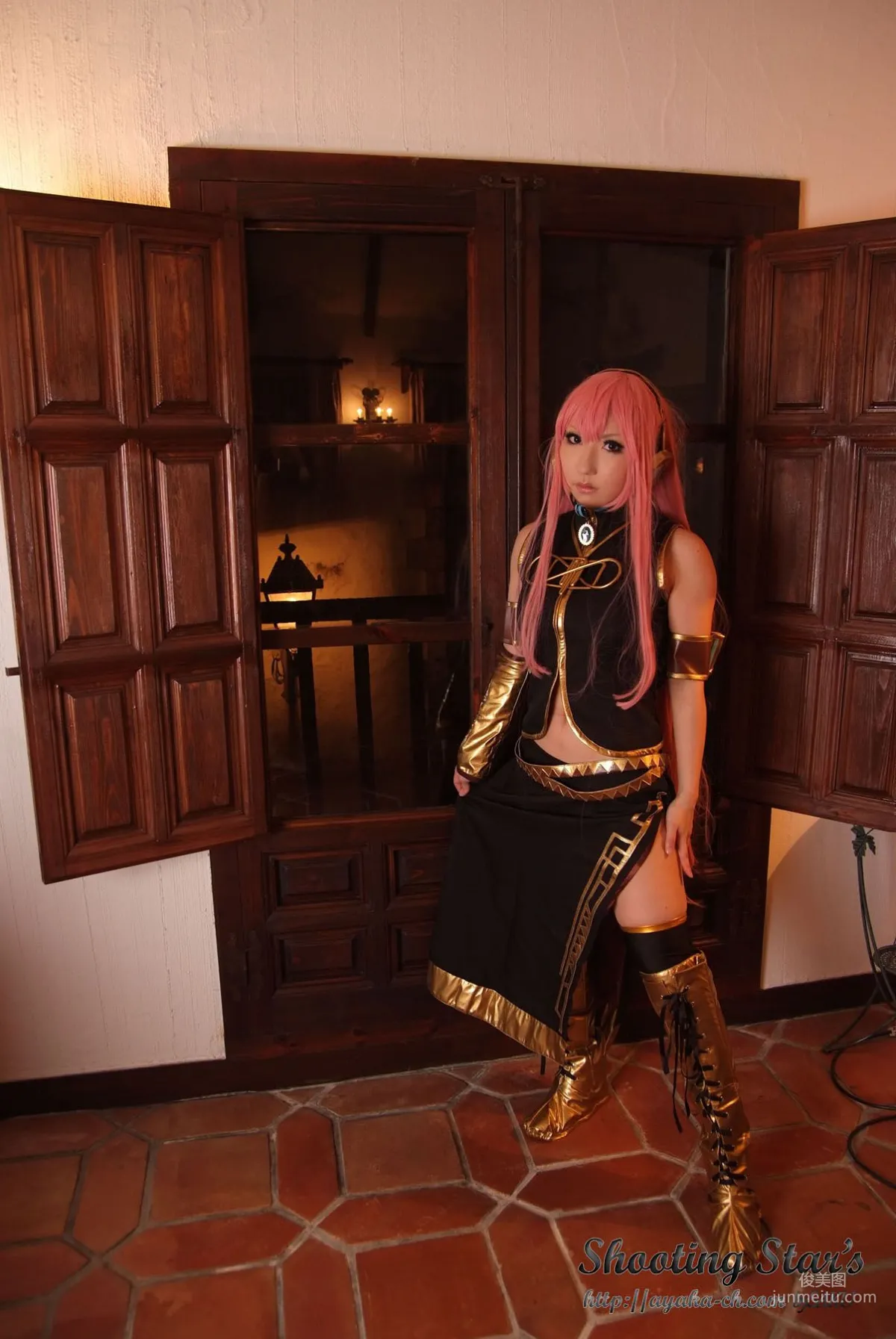 绫香 (Sakuサク) 《VOCALOID》 Megurine Luka [Shooting Star's] 寫真集 109