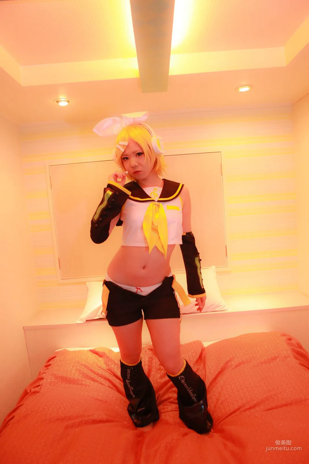 田中まな《VOCALOID》鏡音リン [Cosplay Channel] 寫真集 1