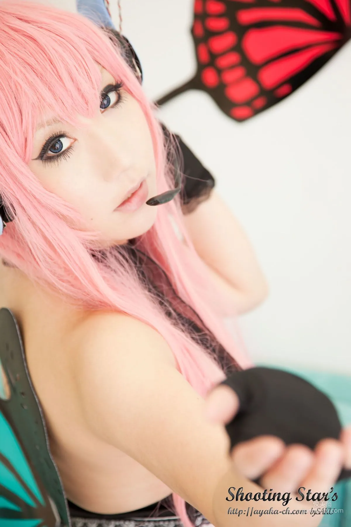 绫香 (Sakuサク) 《VOCALOID》 Megurine Luka [Shooting Star's] 寫真集 60