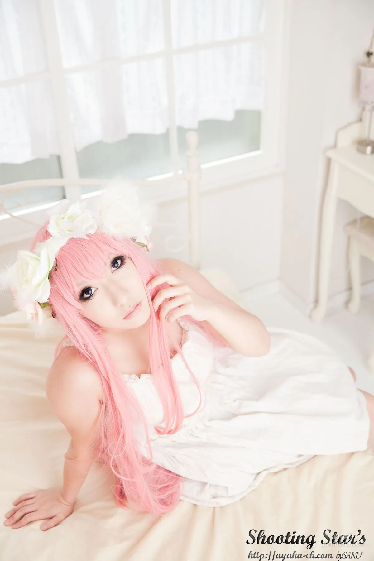 绫香 (Sakuサク) 《VOCALOID》 Megurine Luka [Shooting Star's] 寫真集 95