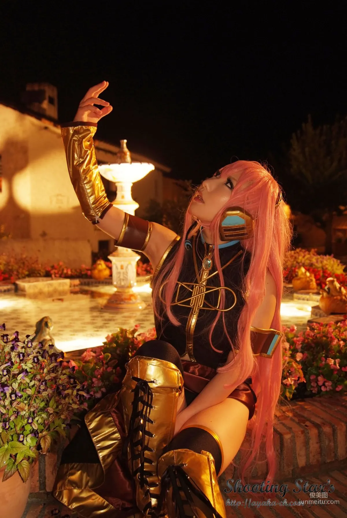 绫香 (Sakuサク) 《VOCALOID》 Megurine Luka [Shooting Star's] 寫真集 127