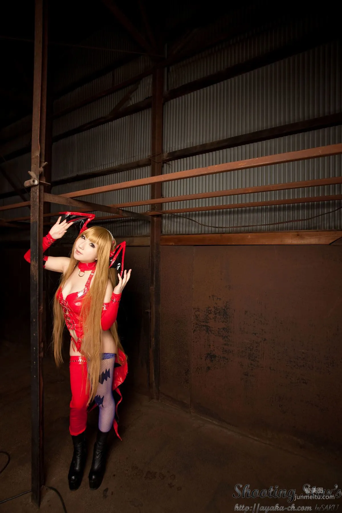 绫香 (サク Saku Ayaka) 《Vampire》Morrigan Aensland [Shooting Star's] 寫真集 85