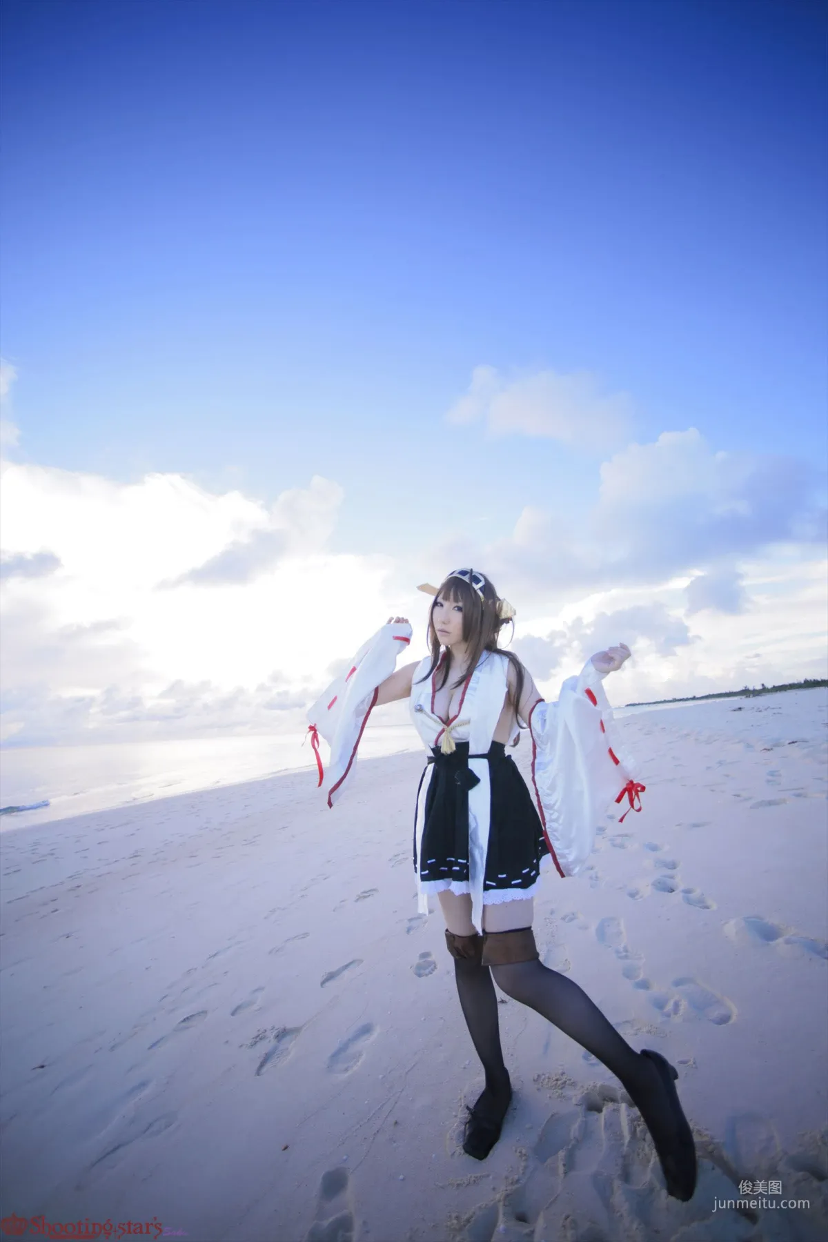 绫香 (Saku サク) 《Kantai Collection》Kongou(金剛) [Shooting Star's] 寫真集 12