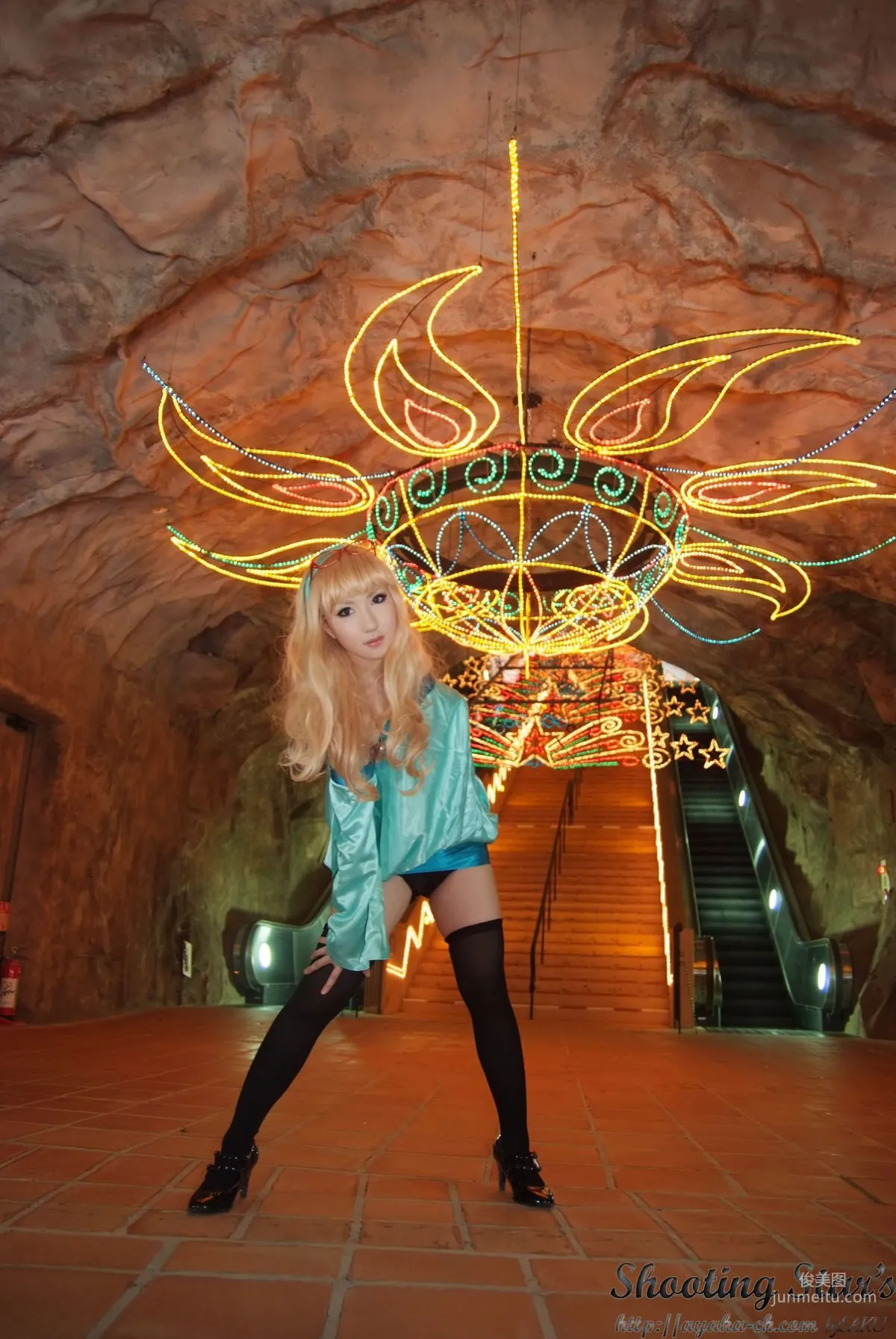 サク (绫香) 《Macros》Sheryl Nome [Shooting Star's] 寫真集 73