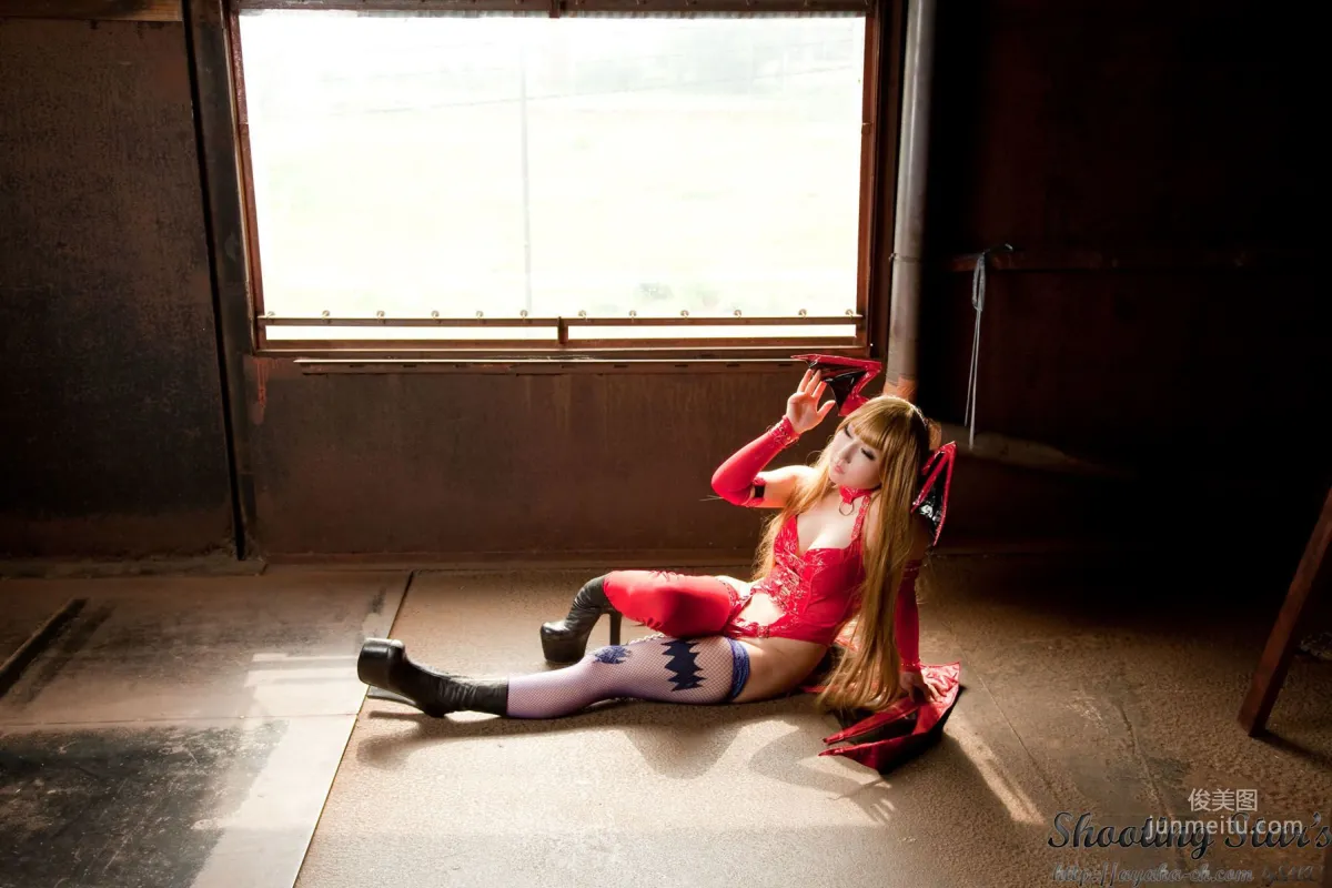 绫香 (サク Saku Ayaka) 《Vampire》Morrigan Aensland [Shooting Star's] 寫真集 100