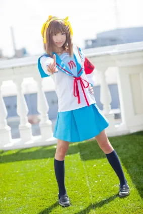 早乙女らぶ 《涼宮ハルヒの憂鬱》Suzumiya Haruhi [@factory] 寫真集