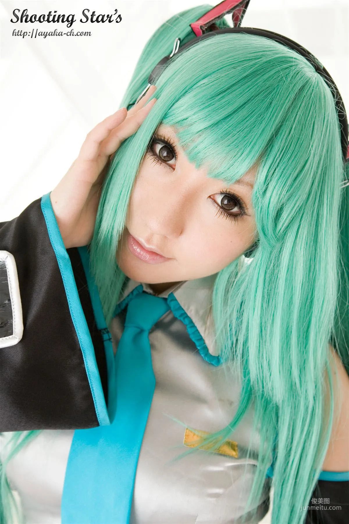 サク (绫香 Saku Ayaka) 《VOCALOID》Hatsune Miku [Shooting Star's] 寫真集 10