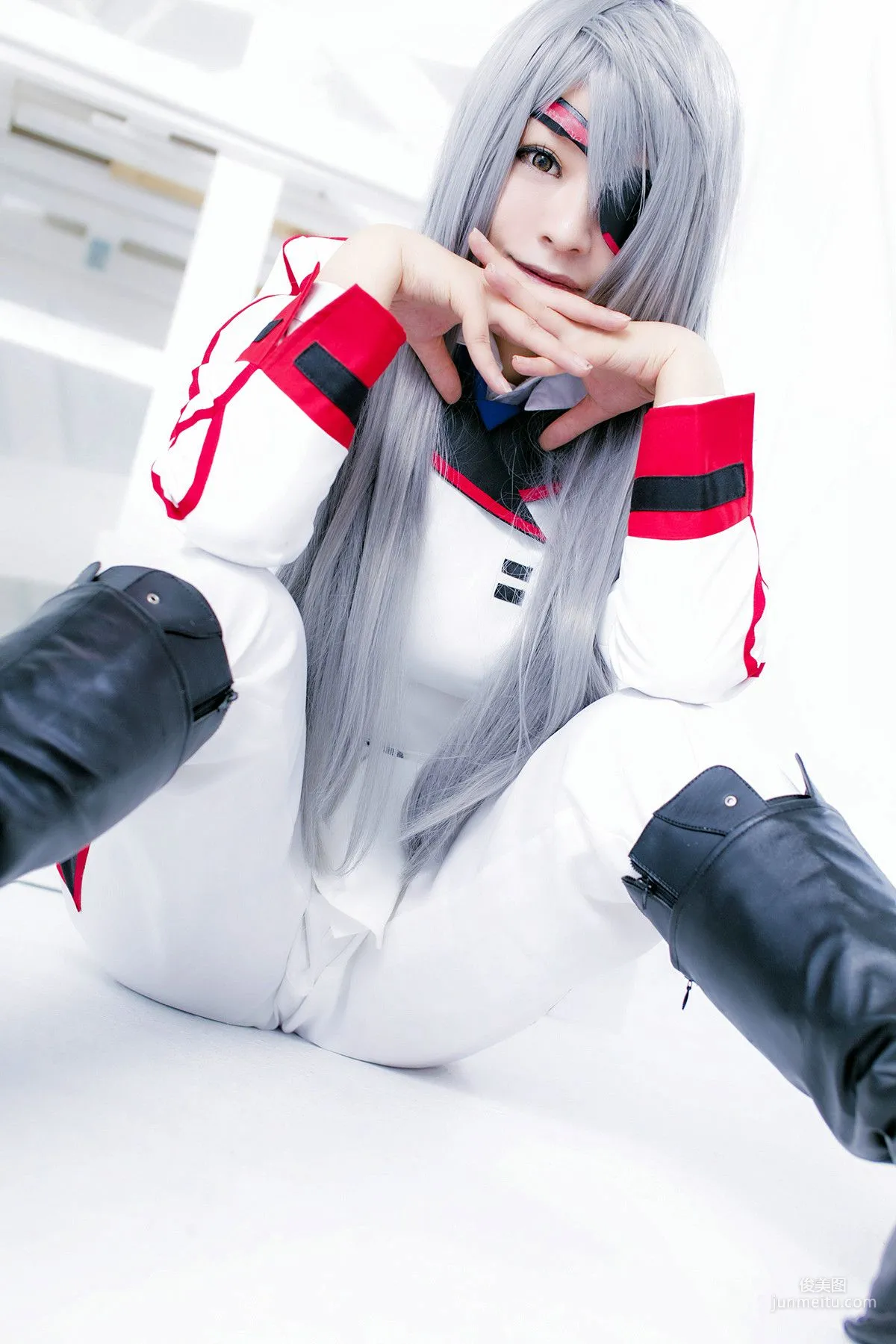 円ちゃみ 《Infinite Stratos》Laura Bodewig [sophillia] 寫真集 77