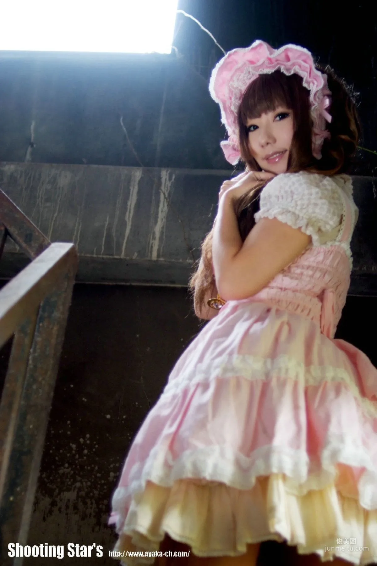 绫香 (Sakuサク) [Hana-Ori] Gothic Lolita 寫真集 15